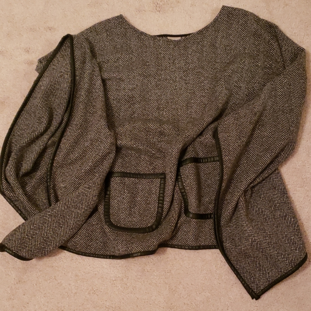 Grey Cape with black lining